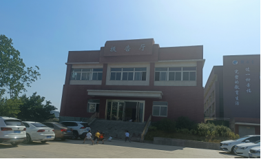 徐州市開發(fā)區(qū)中學(xué)（長(zhǎng)安路校區(qū)）